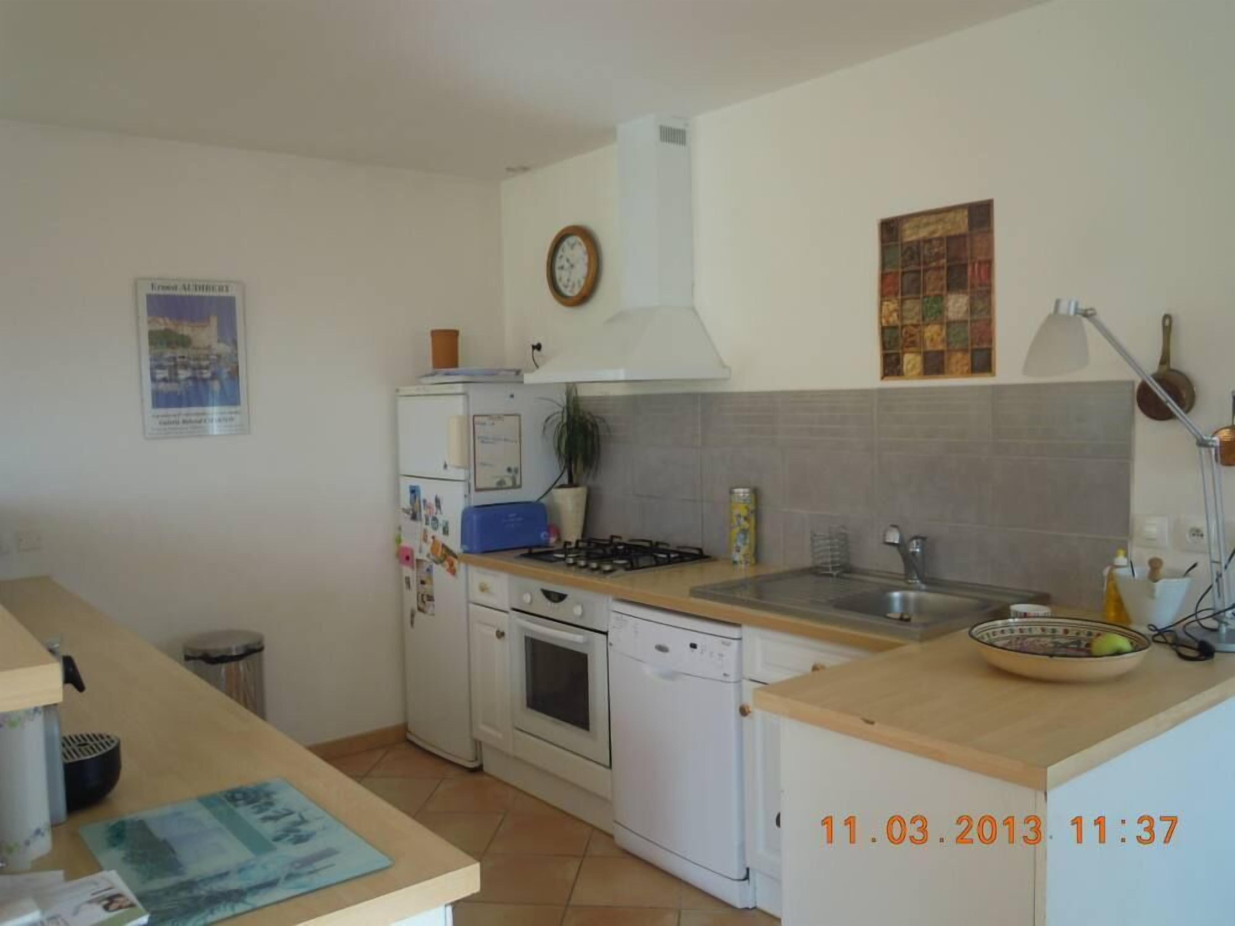 Villa with garden and swimming pool very quiet residence: just the cicadas