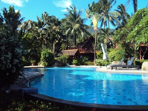 Pool - Amazing 3 Bedroom, Thai Style Beachside, Villa (Koh Samui)