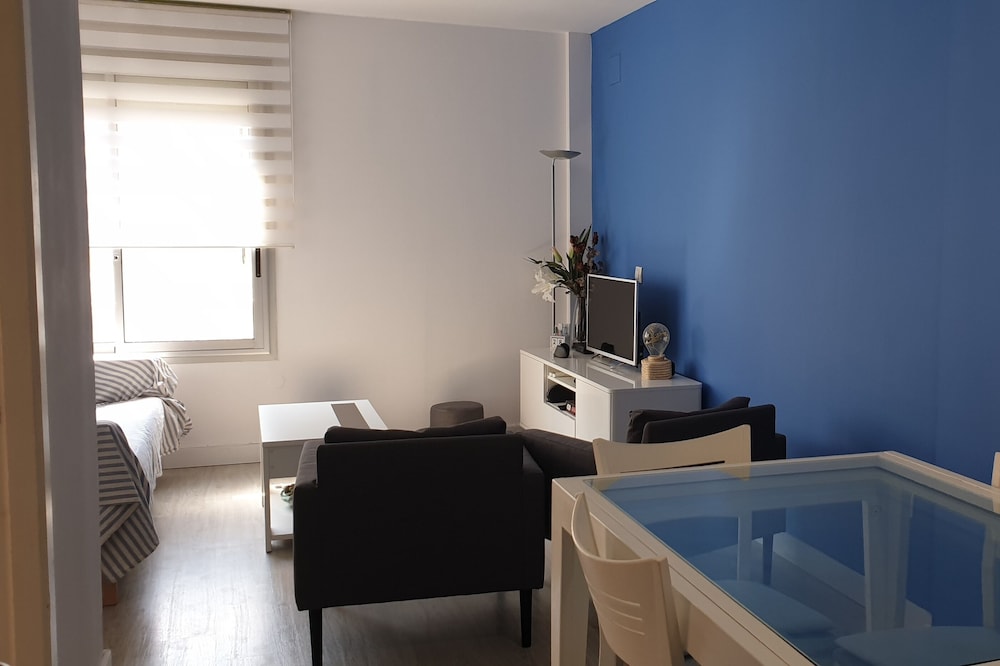 Palamos. 2nd line sea apartment