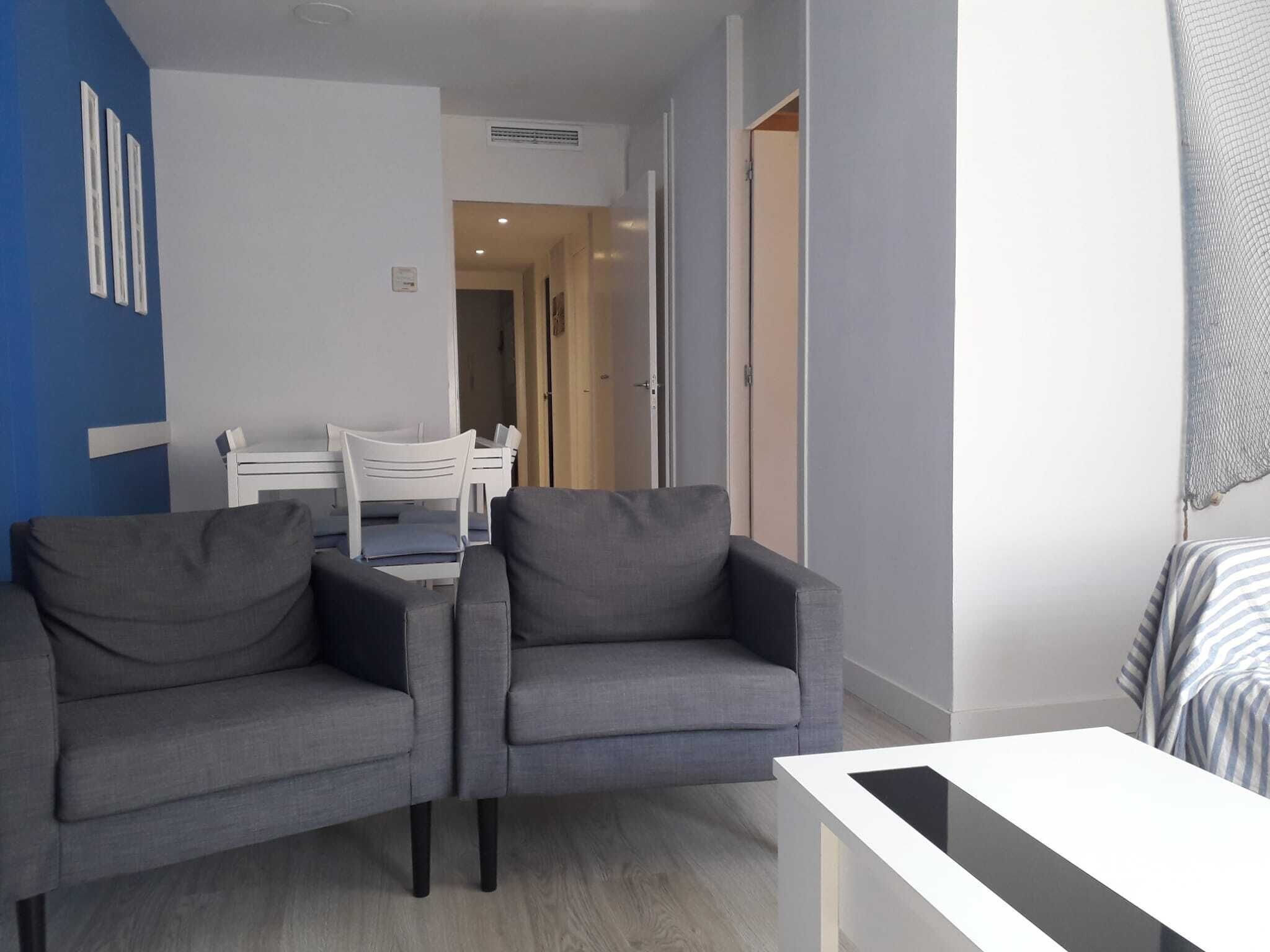 Palamos. 2nd line sea apartment