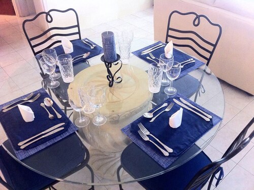 Spacious 2 Bed 2 Bath Condo Across From The Beach