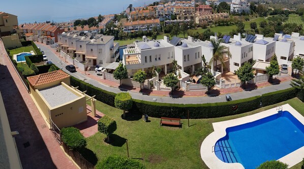 Outdoor pool - Apartment rental, golf and beach // golf and beach Apartment (torre de benagalbon)