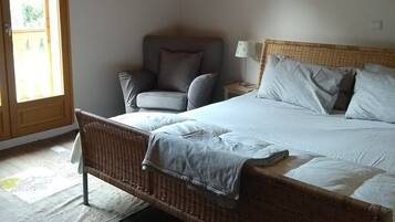 6 chambres, fer et planche Ă repasser, lit parapluie, Wi-Fi