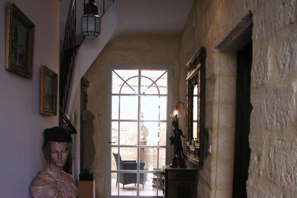 Spacious apartment with parking