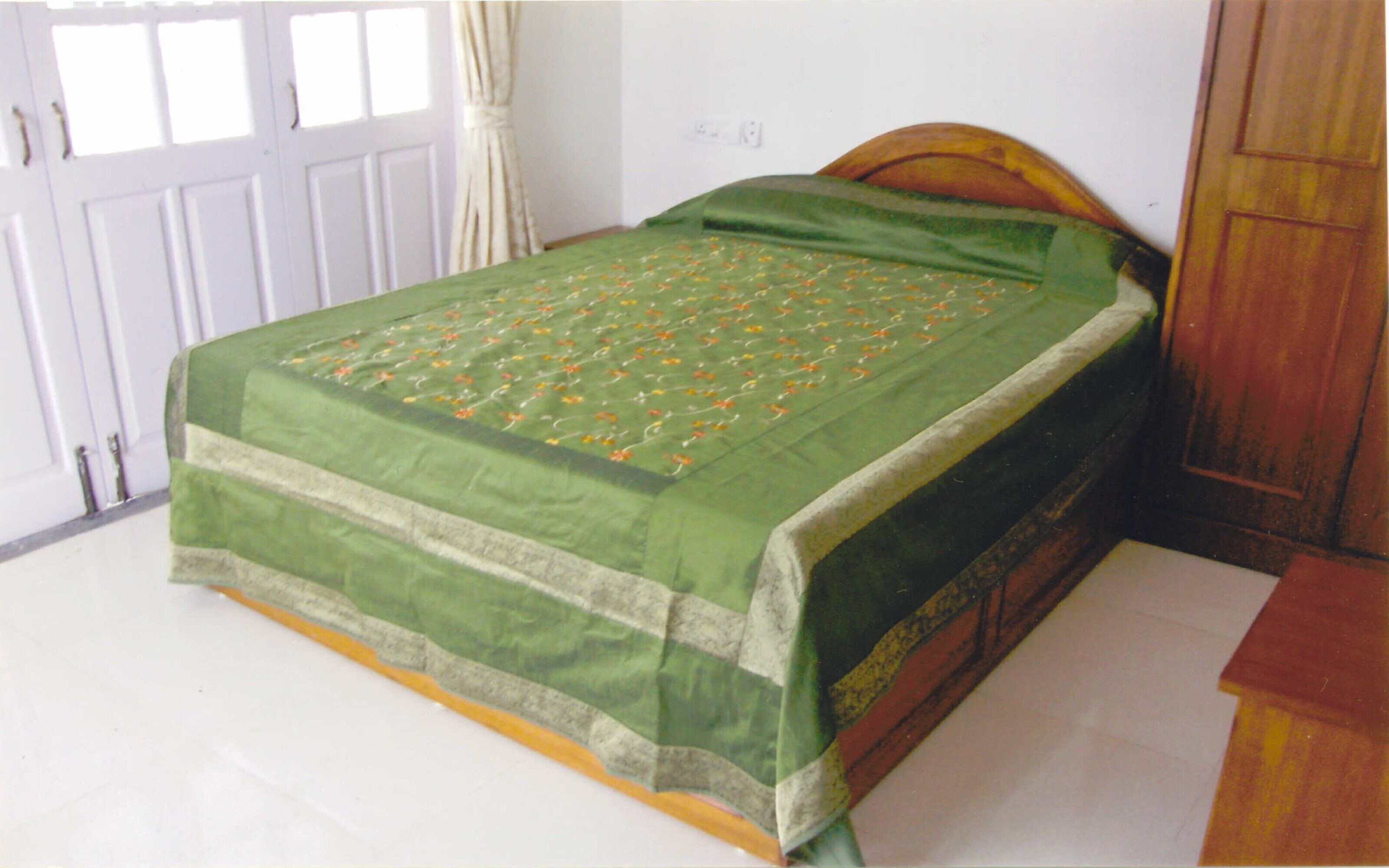 1 Bedroom Apartment (B) In Betalbatim South Goa - Internet & Shared Private Pool