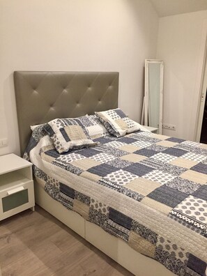 1 bedroom, iron/ironing board, WiFi, bed sheets - Private duplex at Parque Santiago III, 3 (Playa de la Américas)