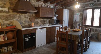 Casas Rurales Paredes / La Fragua