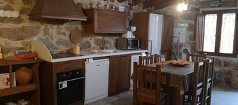 Casas Rurales Paredes / La Fragua