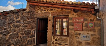 Casas Rurales Paredes / La Fragua