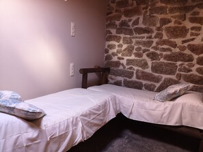 2 chambres, draps fournis