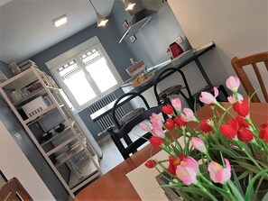 تناول الطعام