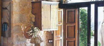 Historical Villa bordering the sea coast in the Natural Reserve of Monte Cofano