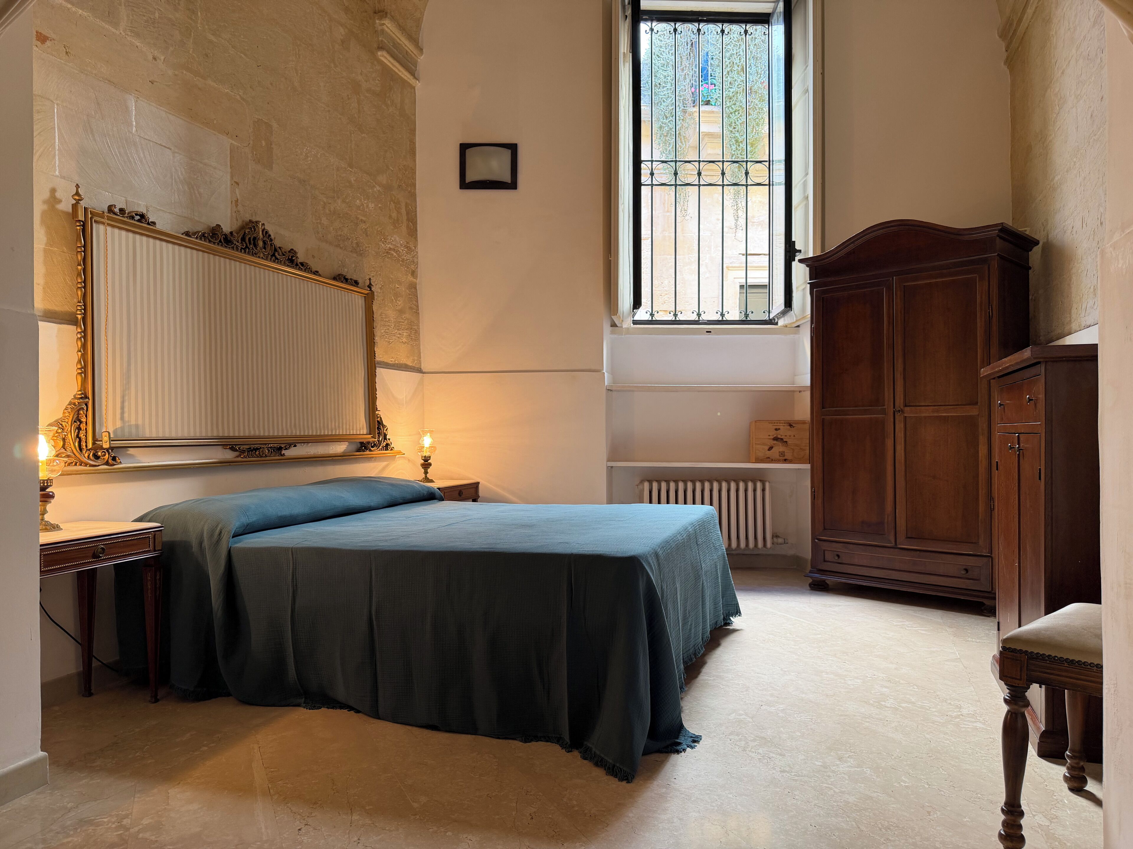 1 chambre, bureau, Wi-Fi gratuit, draps fournis