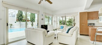 CRISTAL MAR VILLA PROTARAS