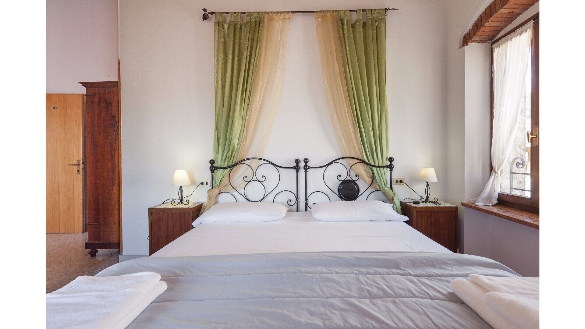 an old Locanda That is an Italian Landmark ... About 200 Years old "double 1"