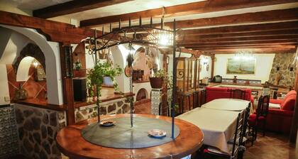 A place from which to enjoy nature, gastronomy, art, history ...