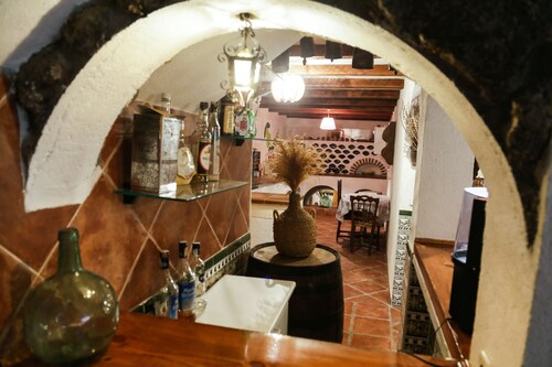 A place from which to enjoy nature, gastronomy, art, history ...