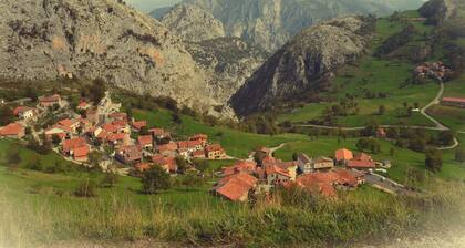 Peaks of Europe. Bejes 20 km of Potes