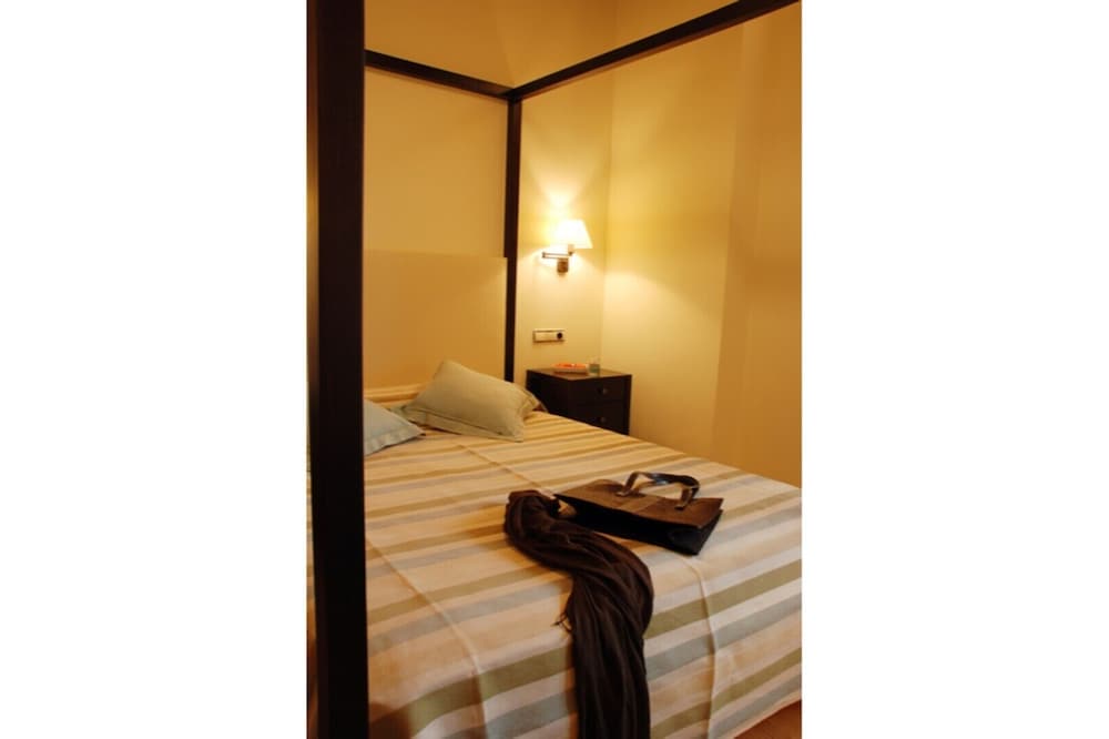 Private room in rural hotel with charm 9