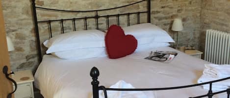 2 quartos, ferros/tábuas de passar roupa, Wi-Fi de cortesia