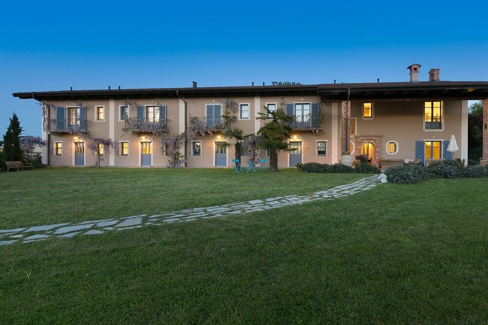 Cascina Arcangelo Raffaele, Apartment Michele