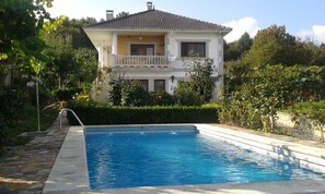 Piscine extérieure