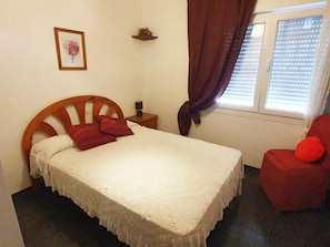 3 chambres, fer et planche à repasser, Wi-Fi gratuit