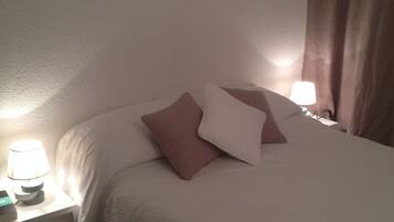 3 bedrooms, iron/ironing board, free WiFi