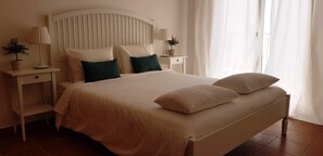 2 bedrooms, iron/ironing board, travel crib, WiFi