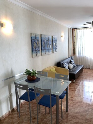 Interior - Las Vistas beach. Sea view. Meerblick. (Arona)
