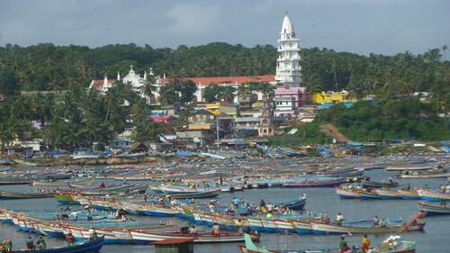 Villa inglesa, excelente ubicación: Kovalam: paquete de inicio gratis y WIFI