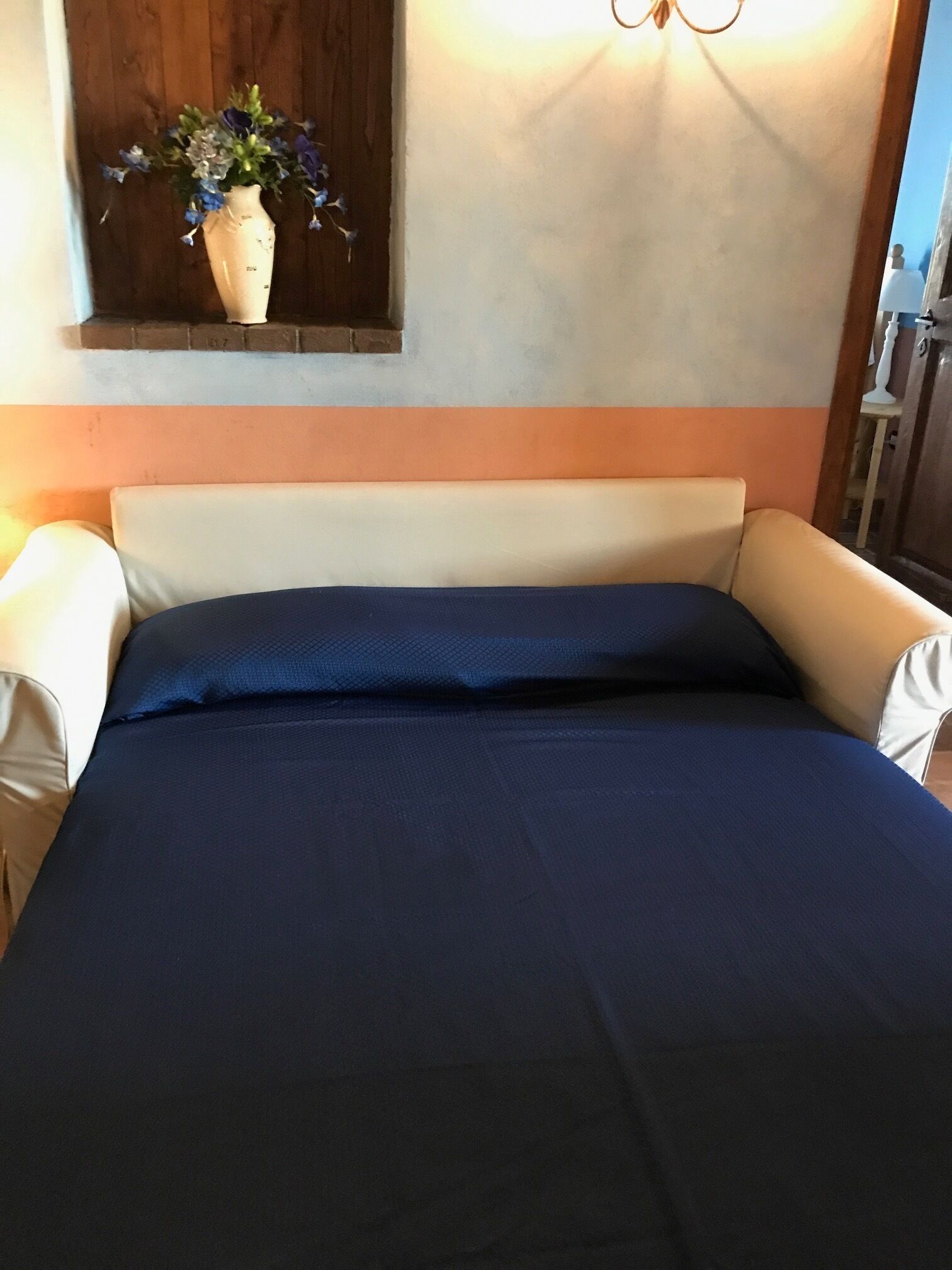 Casa Meridiana 6 rooms plus, on two levels, with fireplace.