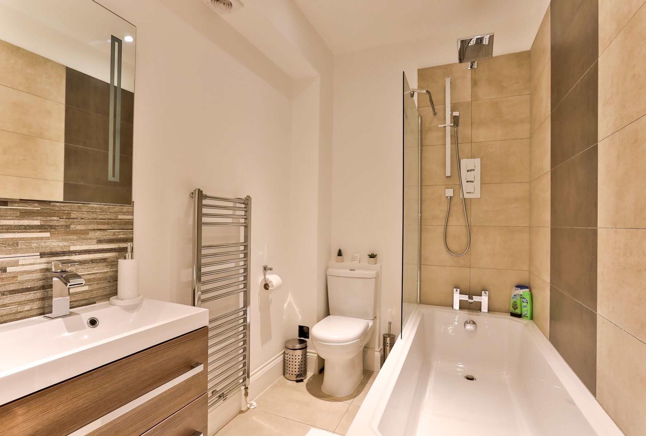 KVM - Jubilee Mansions 2