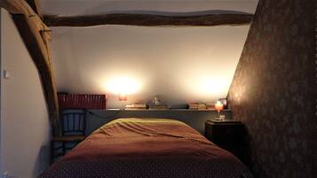 2 slaapkamers, een strijkplank/strijkijzer, wifi, beddengoed