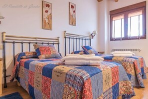 3 Schlafzimmer, Bügeleisen/Bügelbrett, WLAN, Bettwäsche
