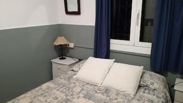 3 bedrooms, iron/ironing board, free WiFi
