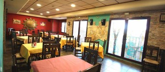 Self catering El Rincon de Piedra for 8 people