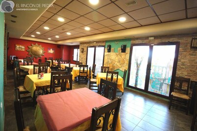 Self catering El Rincon de Piedra for 8 people