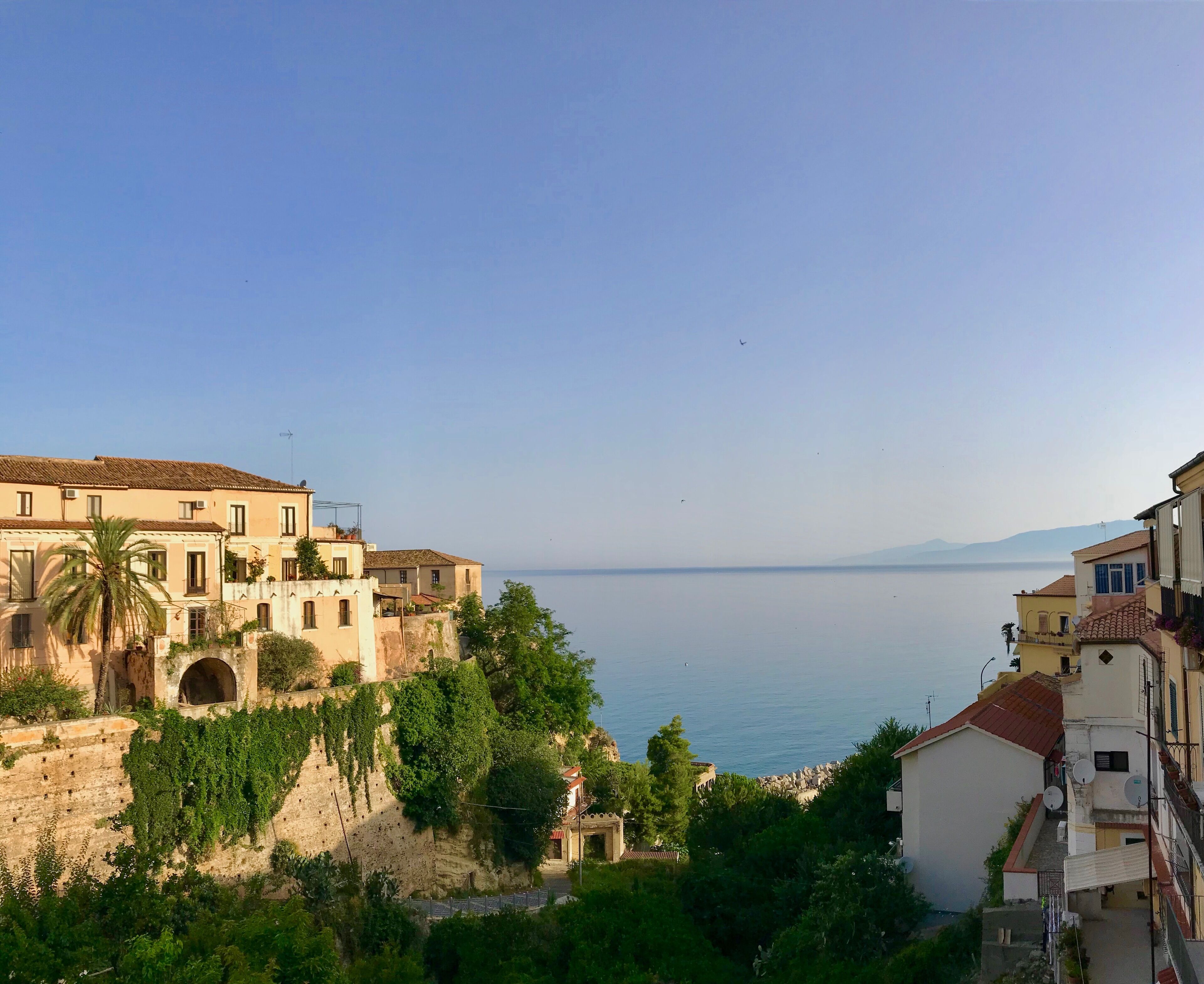 Studio Sant'Antonio - Room with a view, moments from the Piazza and Marina
