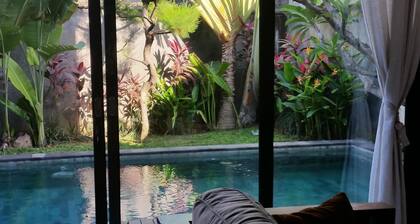 Kerobokan Bali: House / Villa - Kerobokan