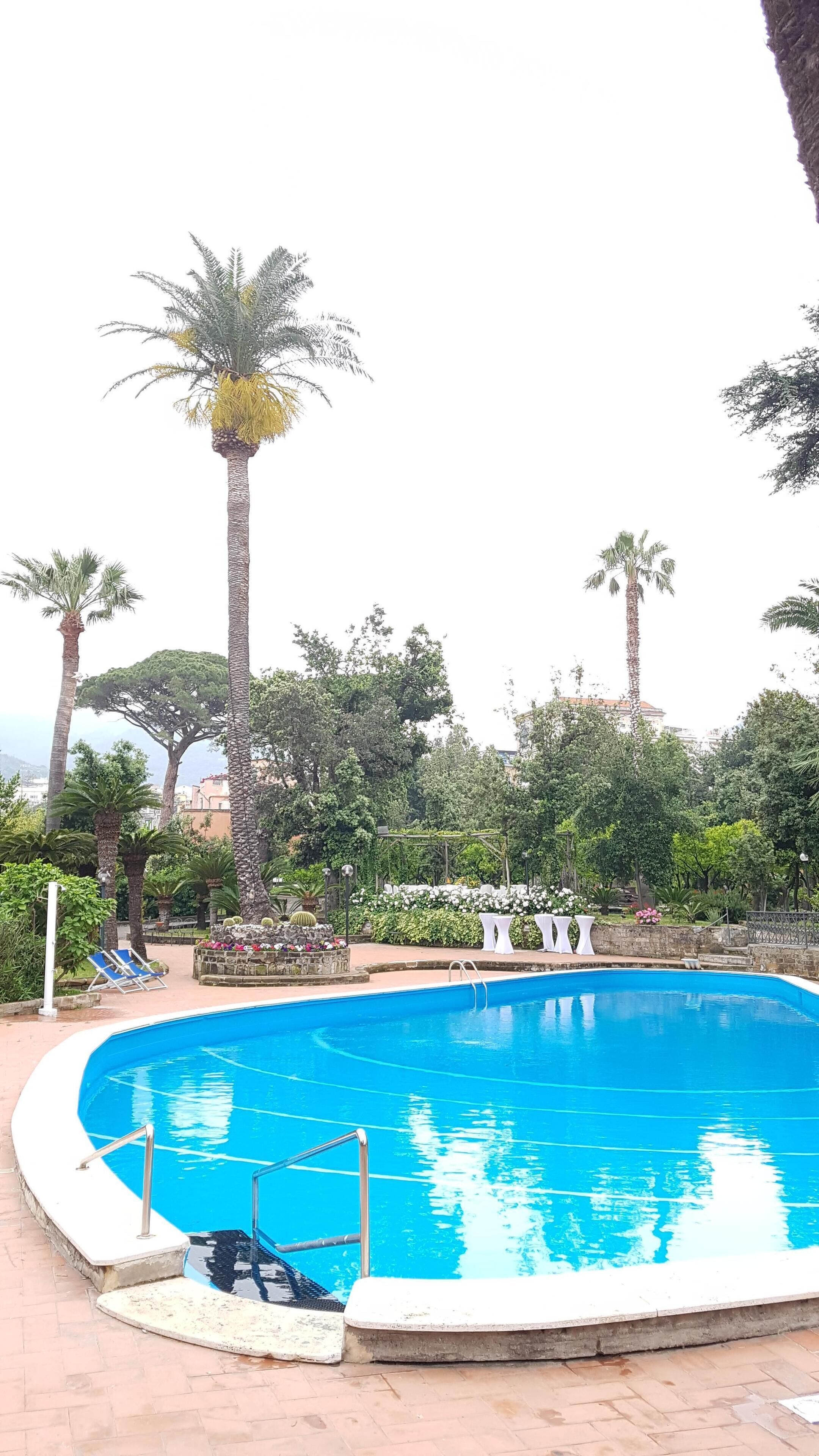 Apartments in Castello Giusso with sea view