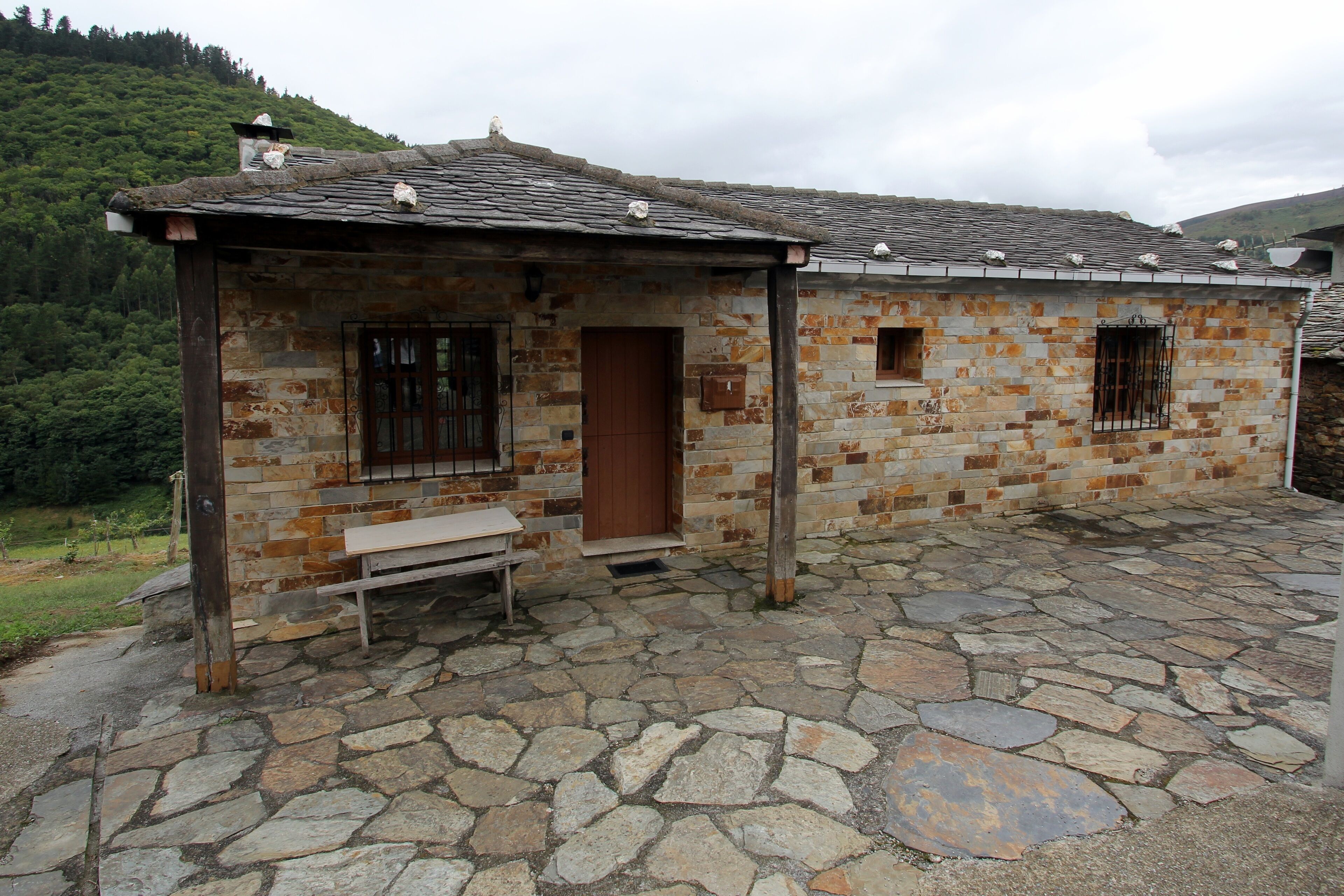 LANDSHUS ANICETHUS II