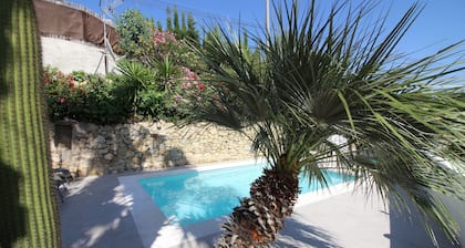 Large Modern Villa, Private Pool and Gardens