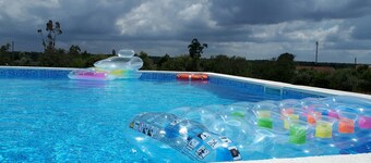 3-bedroom farmhouse (exclusive) with swimming pool in Coruche - 45 m from Lisbon