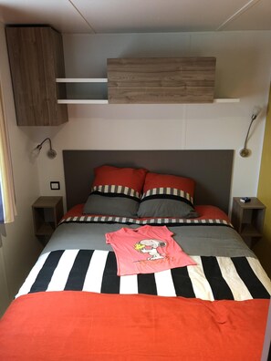 3 dormitorios, tabla de planchar con plancha, wifi