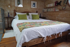 1 chambre, bureau, fer et planche Ă repasser, accĂšs au Wi-Fi (inclus)