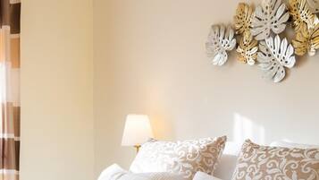 2 chambres, fer et planche à repasser, accès à Internet, literie fournie