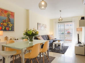 TV - Beautiful apartment near the beach (Rincón de la Victoria)
