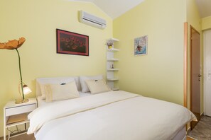 1 bedroom, free WiFi, bed sheets