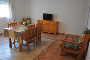 Dining - Comfortable apartment within walking distance of Almería (Alhama de Almería)